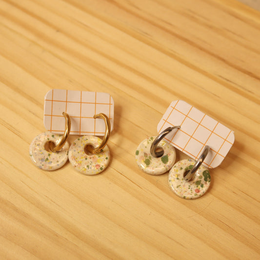 pendentes salpicados